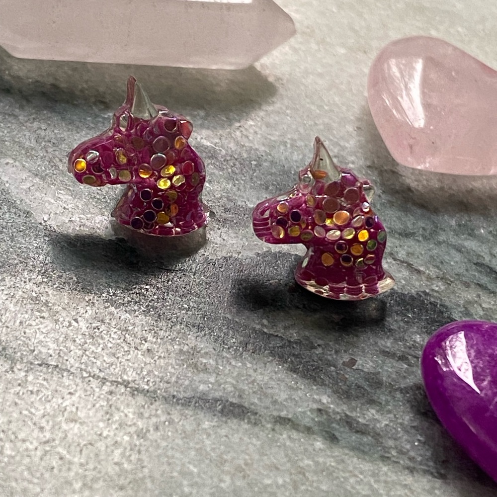🎈Sale 🎈2 for $10 NWOT Kawaii pink sparkle confetti unicorn post earrings